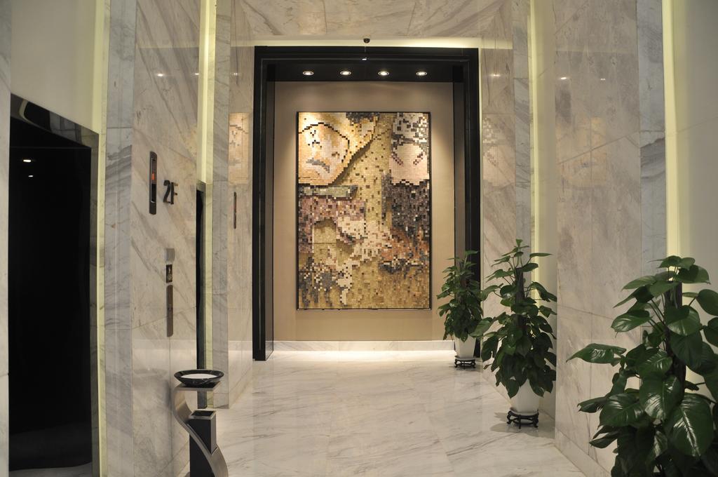 M Hotel Чэнду Экстерьер фото
