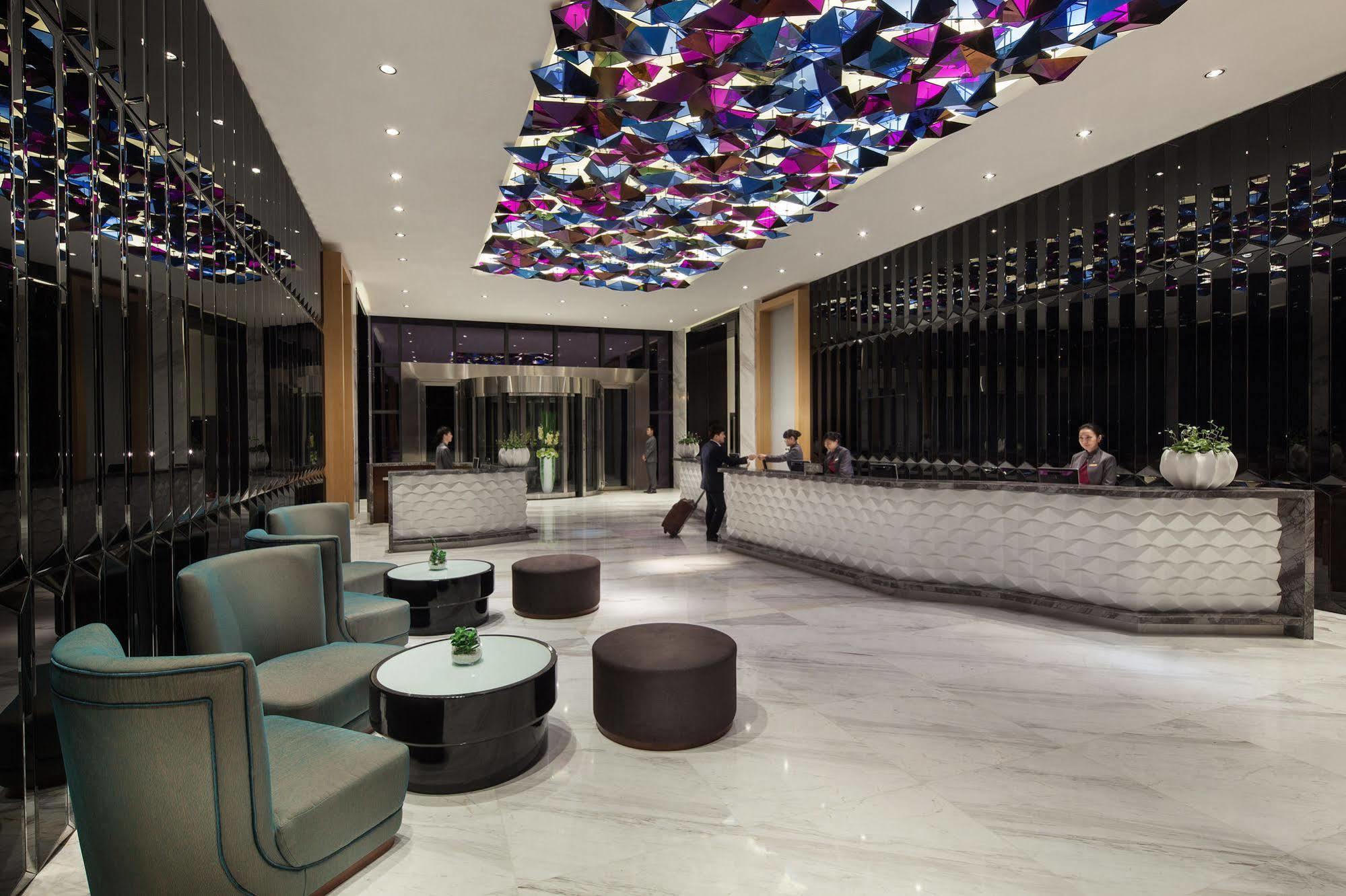 M Hotel Чэнду Экстерьер фото
